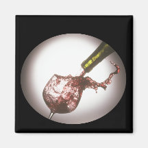 Red Wine Splashing Magnet