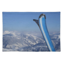 Resting Skis Place Mat