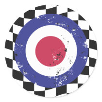Retro aged mod target on check background round stickers