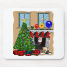 Santa peeking with 4 ordiment on the mantel mousepads