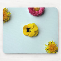 Scattered Flowers on white background Mousepad