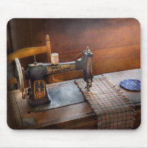 Sewing - It's just Black and White