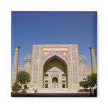 Sher-Dor Madrasah: Facade magnets