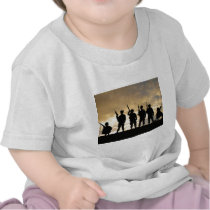 Silhouette of Soldiers in 101st Airborne Division T-shirt