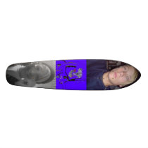 simen rocks, meeeee, gripheim skate deck