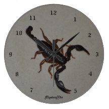 "Skorpion" by mysteryella Wanduhr