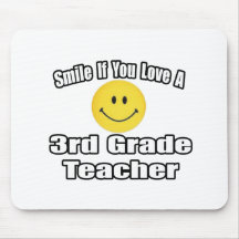 Smile If You Love A 3rd Grade Teacher Mouse Pad