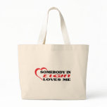Somebody in Elgin loves me t shirt bags