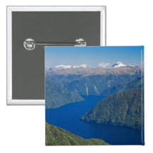 South Fiord, Lake Te Anau, Fiordland National Button
