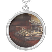 Steampunk - A crusty old typewriter