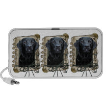 Stone_Paws_Labrador_Black Travel Speakers