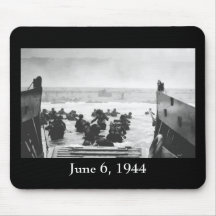 Storming The Beach On D-Day Painting Mouse Pad