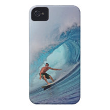 Surfer surfing a huge wave. Case-Mate iPhone 4 case