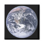 "The Blue Marble" Earth seem from Apollo 17 magnets