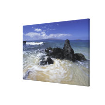 USA, Hawaii, Maui, Maui, Makena Beach, Surf on Stretched Canvas Print