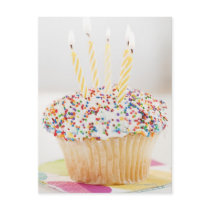 USA, New Jersey, Jersey City, Cupcake with Post Card