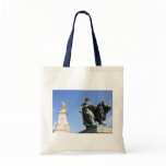 Victoria memorial statues bags
