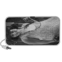 Vintage 1920s Women's Flapper Fashion Mp3 Speaker