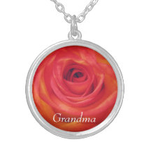 Vintage Rose Grandma Personalised Pendants