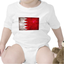Weathered Bahrain Flag Creeper