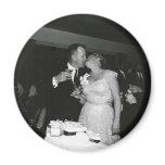 wedding kiss refrigerator magnets
