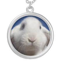 White Lop Necklace