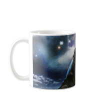 Wolf howling at the moon coffee mug
