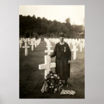 WWI American Mother at her sons grave in France Posters