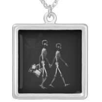 X-RAY VISION SKELETON COUPLE TRAVELING B&W