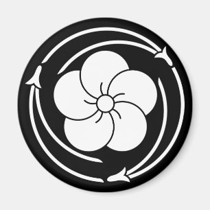 三つ追い松葉に捻じ梅 MAGNET
