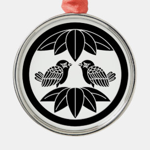 中輪に十枚笹に対い雀 METAL TREE DECORATION