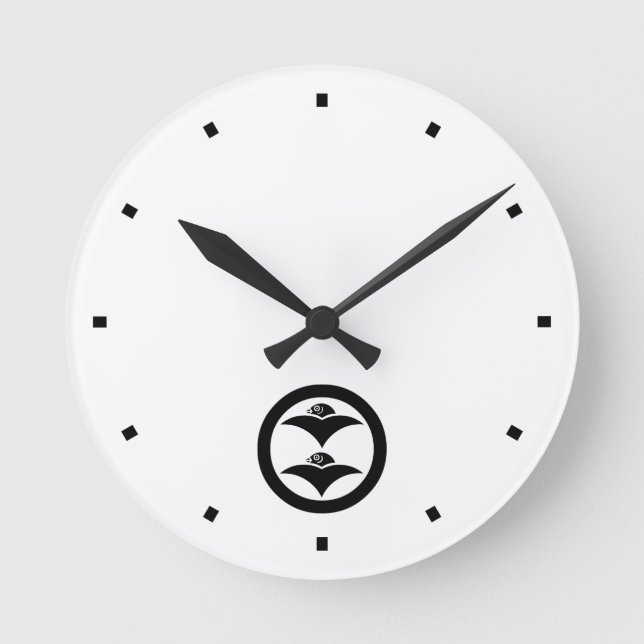 丸に二つ雁金 ROUND CLOCK (Front)