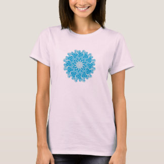 凸五角形と凹五角形と台形の12回回転対称テセレーション T-Shirt