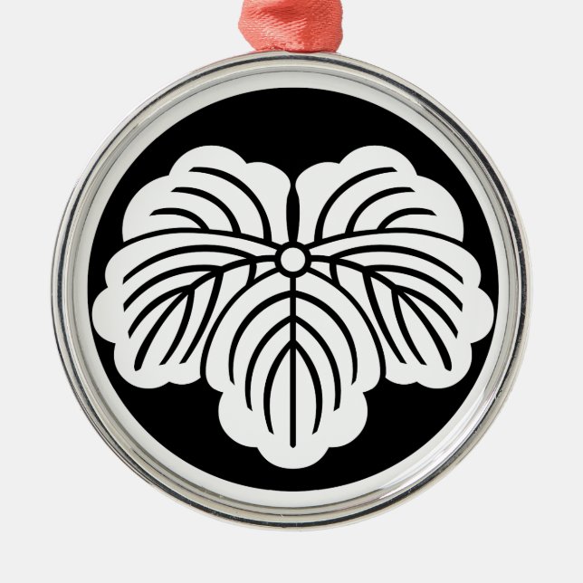 石持ち地抜き蔦 METAL TREE DECORATION (Front)