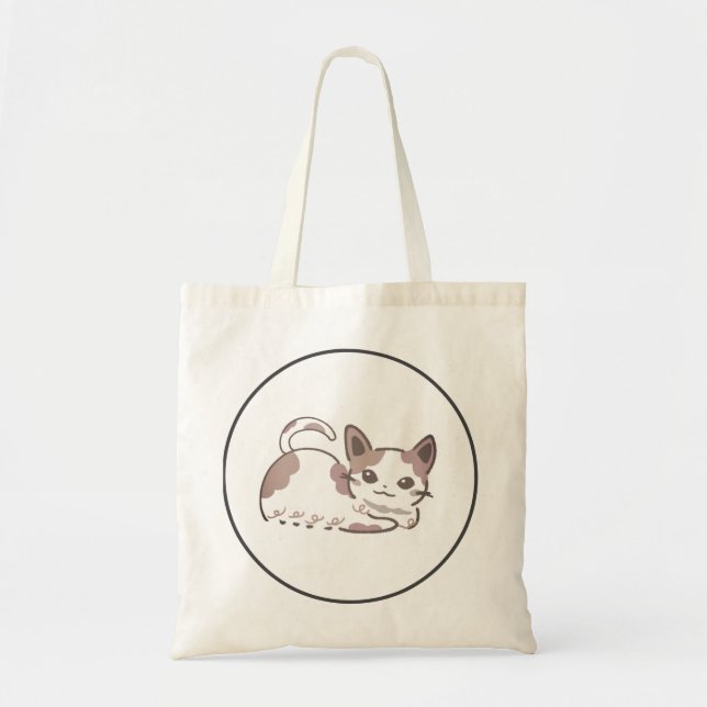 香箱座りのぶちねこ、静かな愛らしさ  TOTE BAG (Front)