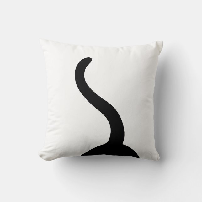 黒猫しっぽ　クッション CUSHION (Front)