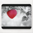 Search for heart mouse mats Black and white