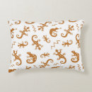 Search for lizard cushions Illustration