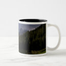 Search for isolated mugs Old