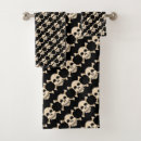 Search for skulls bath towels Black and white