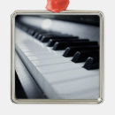 Search for selective focus christmas tree decorations Horizontal