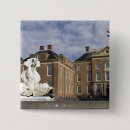 Search for 2 square badges Sculpture