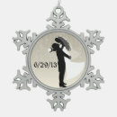 Search for decorative lockets For her