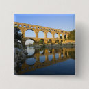 Search for avignon badges Architecture