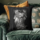 Search for edgy cushions Black and white