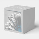 Search for light blue favour boxes Pretty