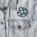 Search for daisy badges White flowers