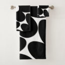 Search for retro 70s bathroom accessories Daisies