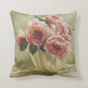 0437 English Roses in Pitcher Cushion