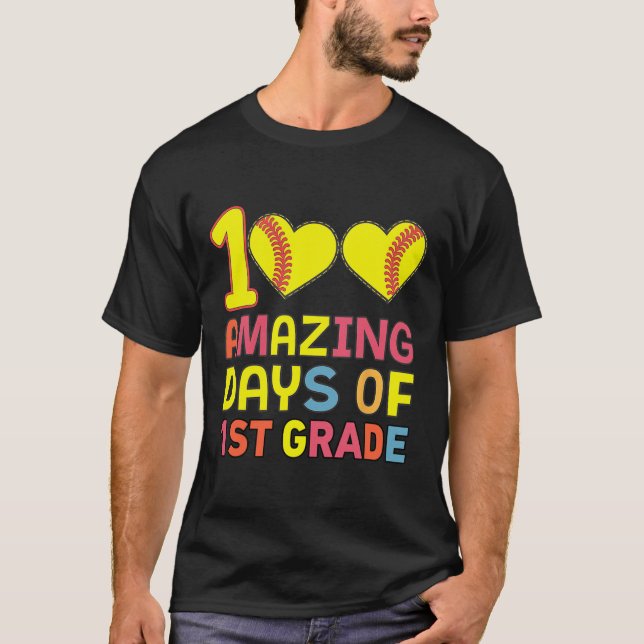 100 Amazing Days Of 1st Grade Softbyll Player Stud T-Shirt (Front)